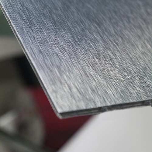 Brushed-Aluminum-Blank-Metallic-Apperance-560x560