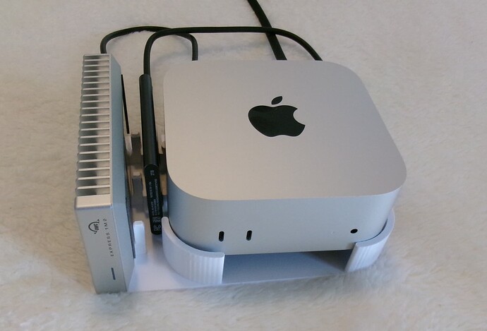 Mac Mini M4 with External SSD